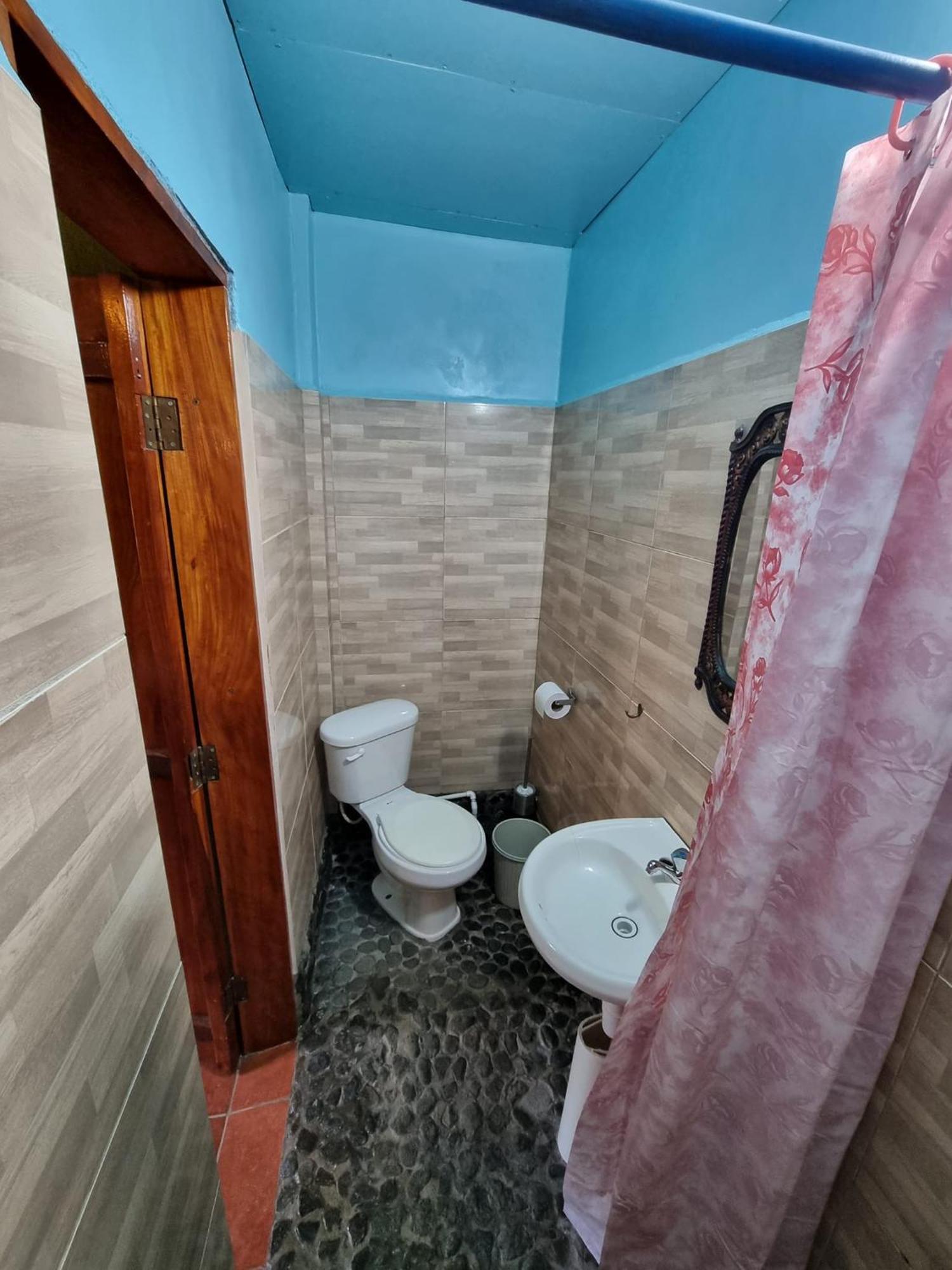 B&B, Family Run Homestay, Hospedaje La Penita Altagracia Zewnętrze zdjęcie