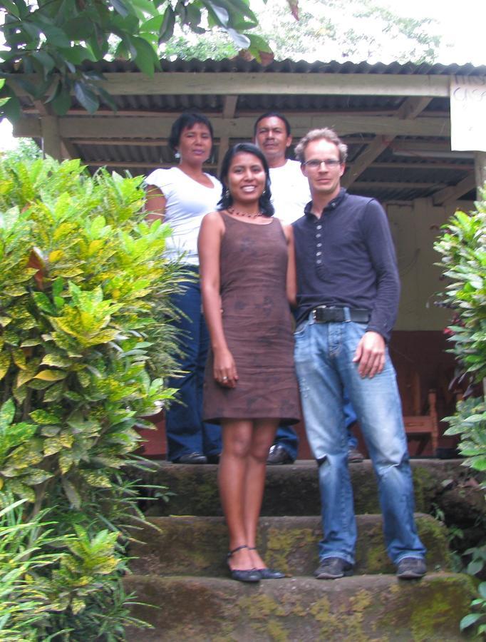 B&B, Family Run Homestay, Hospedaje La Penita Altagracia Zewnętrze zdjęcie